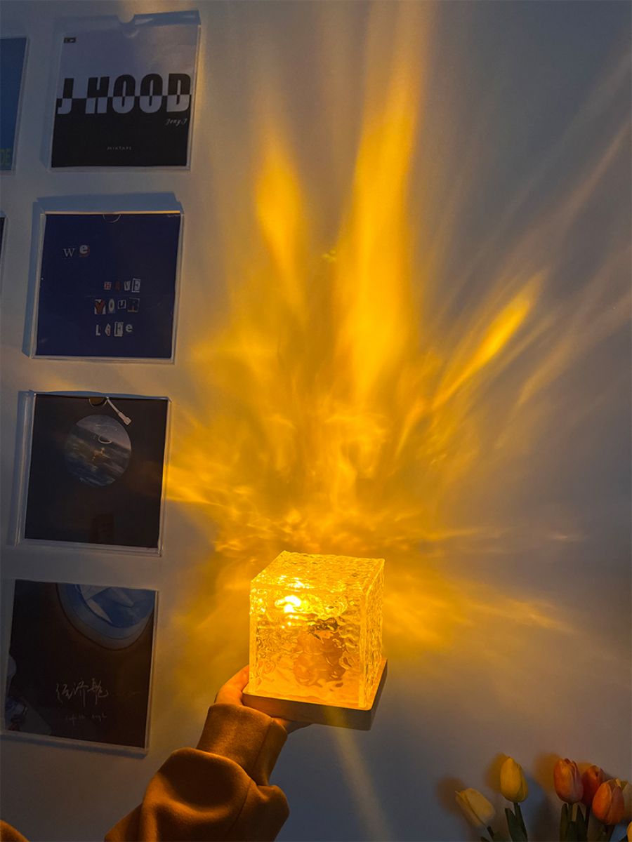 Premium Wasserwellenprojektor Nachtlicht 16 Farben Flammenkristalllampe